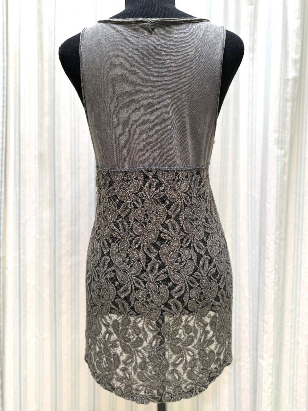 Others Follow Olive Green Lace Back Tank Top Raw Edge Hi Lo Hem Size S